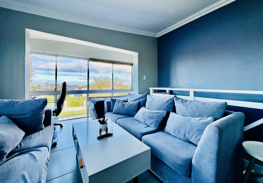 5 Bedroom Property for Sale in Onrus Western Cape